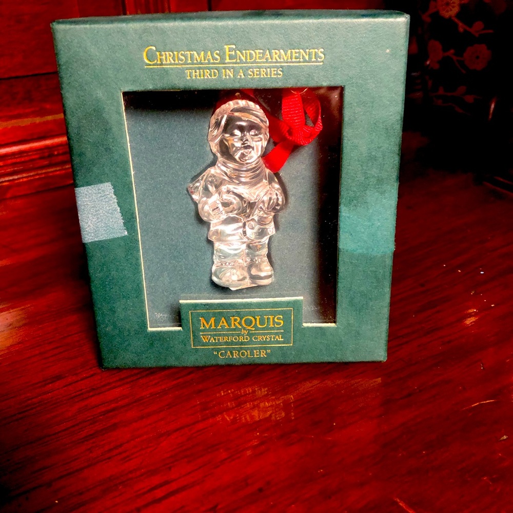 Christmas ornament Waterford Crystal Marquis CHRISTMAS ENDEARMENTS Caroler